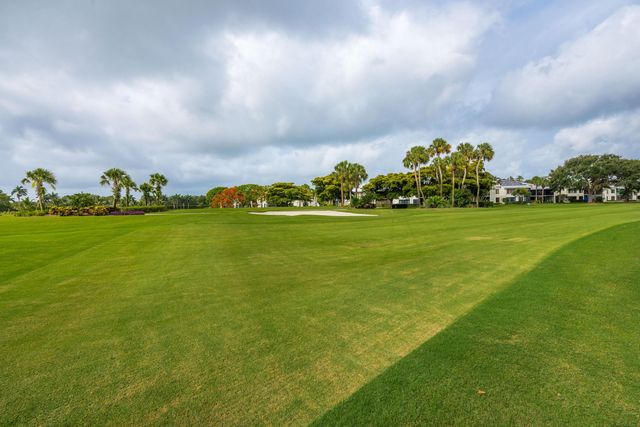 7284 Clunie Place 14502, Delray Beach, FL 33446