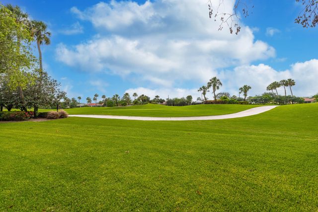 7284 Clunie Place 14502, Delray Beach, FL 33446