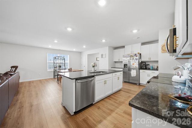 2464 Trollinger Drive, Catawba, NC 28609