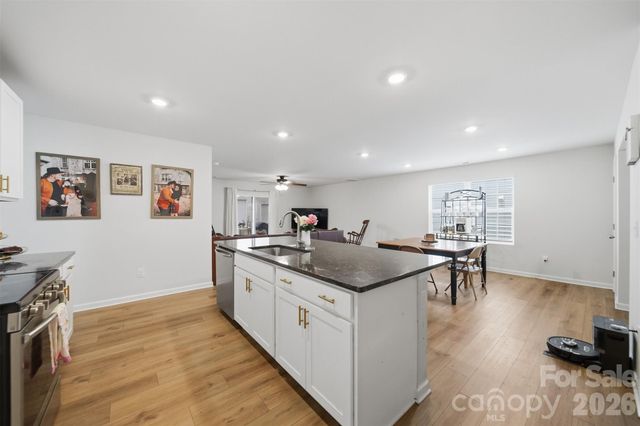 2464 Trollinger Drive, Catawba, NC 28609