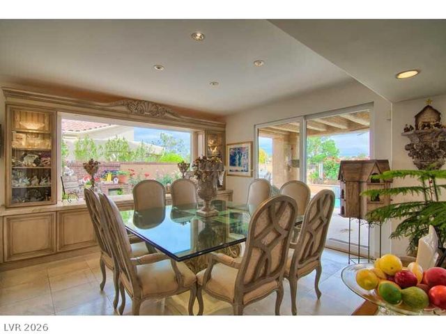 7655 Spanish Bay Drive, Las Vegas, NV 89113