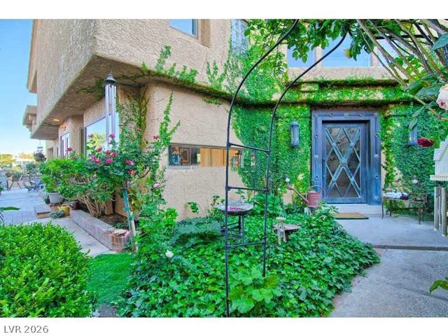 7655 Spanish Bay Drive, Las Vegas, NV 89113