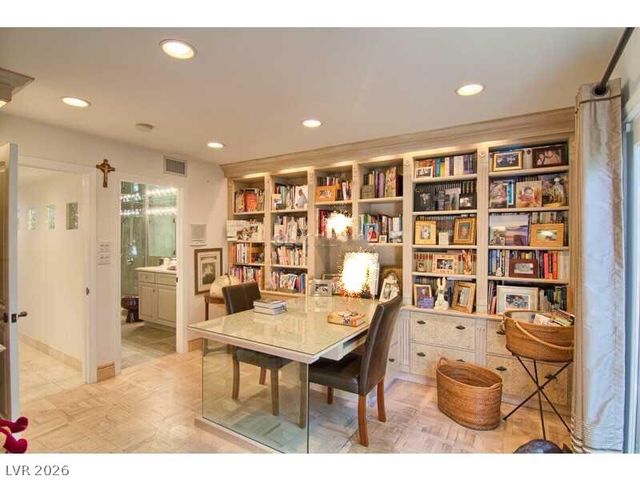 7655 Spanish Bay Drive, Las Vegas, NV 89113