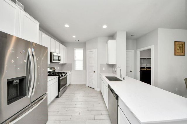 2222 Emerald Diamond Court, Fresno, TX 77545