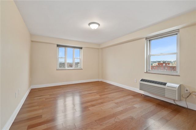 4625 Fifth AVe. 607, Oakland, PA 15213