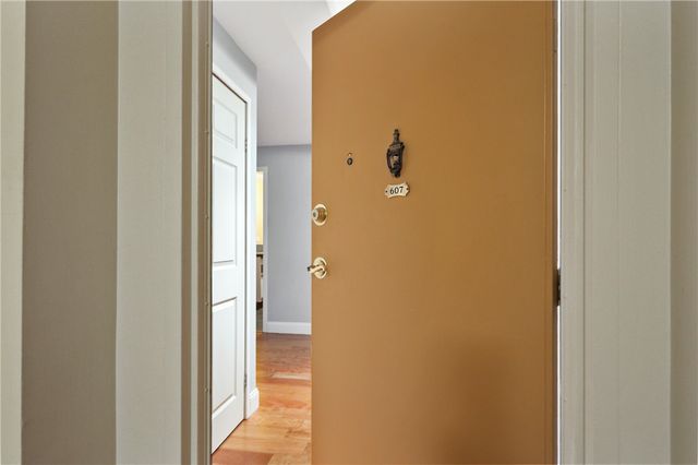 4625 Fifth AVe. 607, Oakland, PA 15213