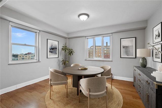 4625 Fifth AVe. 607, Oakland, PA 15213