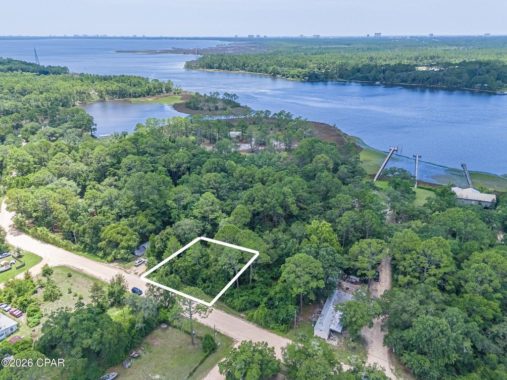 Image 2 of property listing at 8206 Random Road, Panama City Beach, FL 32413