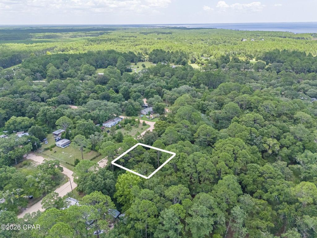 Image 3 of property listing at 8206 Random Road, Panama City Beach, FL 32413