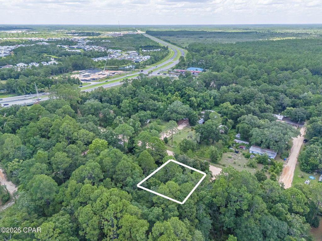 Image 4 of property listing at 8206 Random Road, Panama City Beach, FL 32413