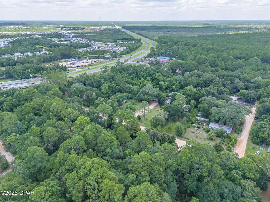 Image 9 of property listing at 8206 Random Road, Panama City Beach, FL 32413