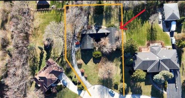 8035 Pluskota Drive, Orland Park, IL 60462