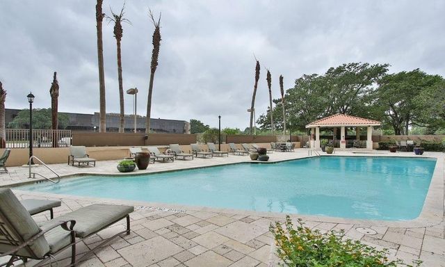 3525 Sage Road 318, Houston, TX 77056