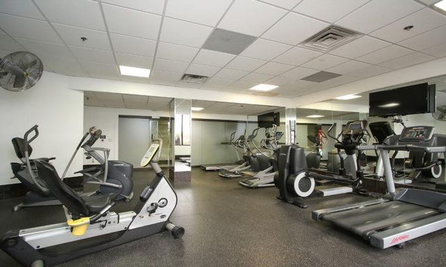 3525 Sage Road 318, Houston, TX 77056