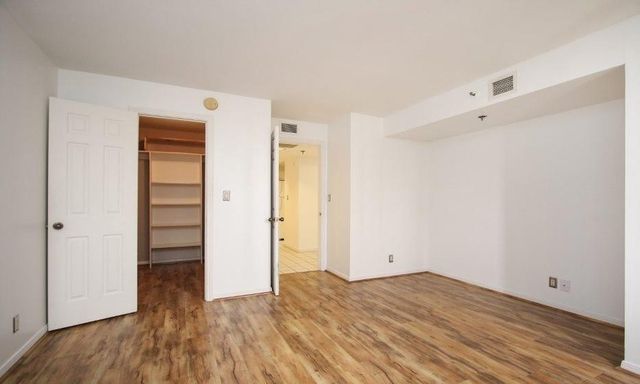 3525 Sage Road 318, Houston, TX 77056