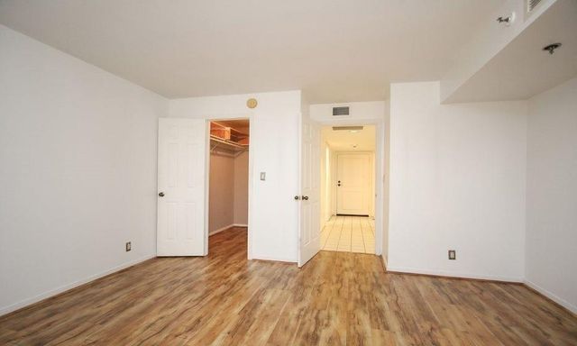 3525 Sage Road 318, Houston, TX 77056