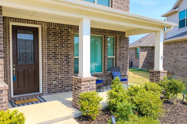 3020 Prairie Trail Avenue, Aubrey, TX 76227
