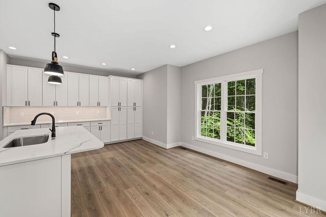 2212 Cambridge Place, Lynchburg, VA 24503