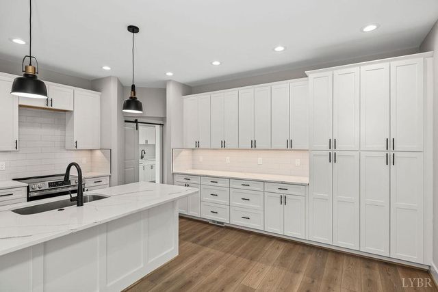 2212 Cambridge Place, Lynchburg, VA 24503