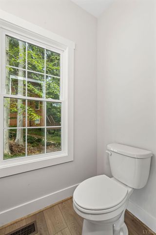 2212 Cambridge Place, Lynchburg, VA 24503