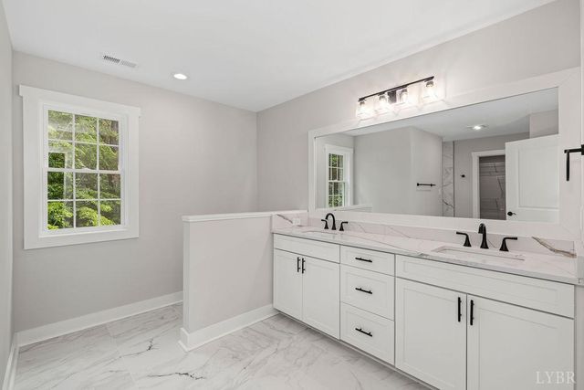 2212 Cambridge Place, Lynchburg, VA 24503