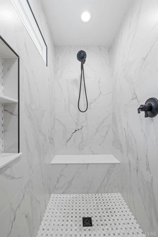 2212 Cambridge Place, Lynchburg, VA 24503