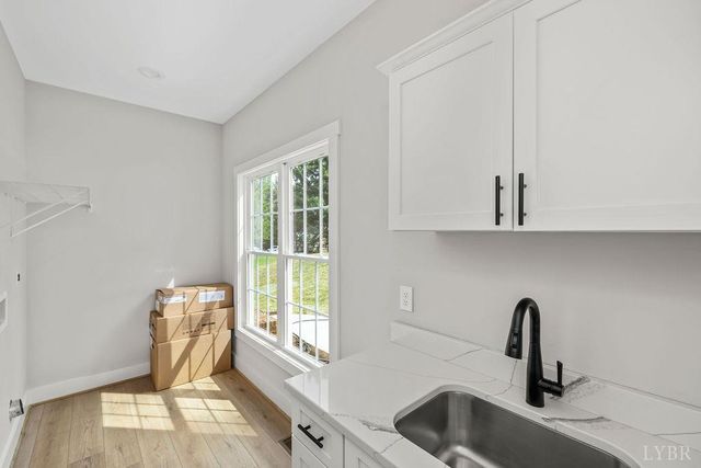 2212 Cambridge Place, Lynchburg, VA 24503