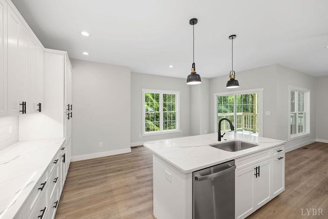 2212 Cambridge Place, Lynchburg, VA 24503