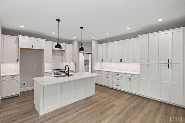 2212 Cambridge Place, Lynchburg, VA 24503