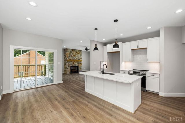 2212 Cambridge Place, Lynchburg, VA 24503