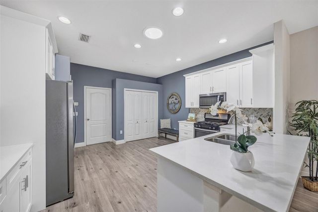 31814 LARKENHEATH DRIVE, Wesley Chapel, FL 33543