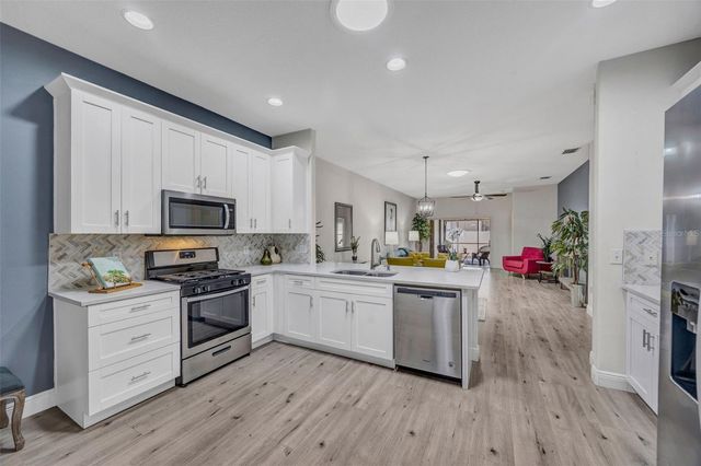 31814 LARKENHEATH DRIVE, Wesley Chapel, FL 33543