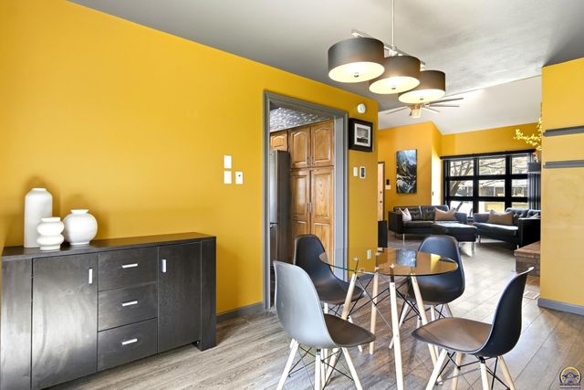 7601 SW Oxfordshire RD, Topeka, KS 66614
