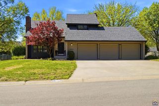 7601 SW Oxfordshire RD, Topeka, KS 66614