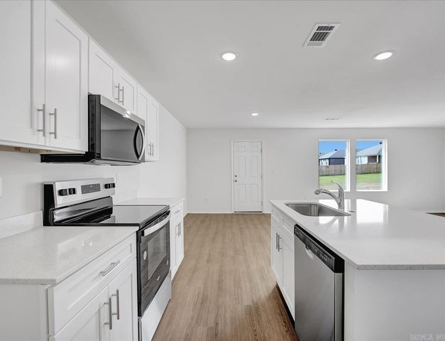 612 Chakka Loop, North Little Rock, AR 72117