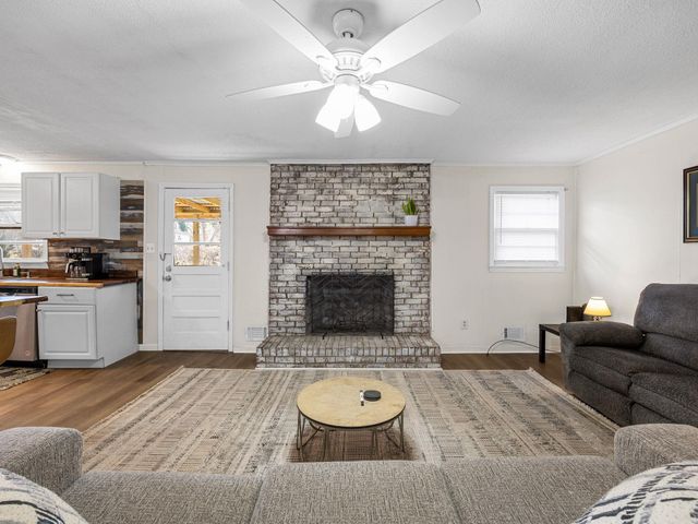 20 Gordon Street, Spartanburg, SC 29301