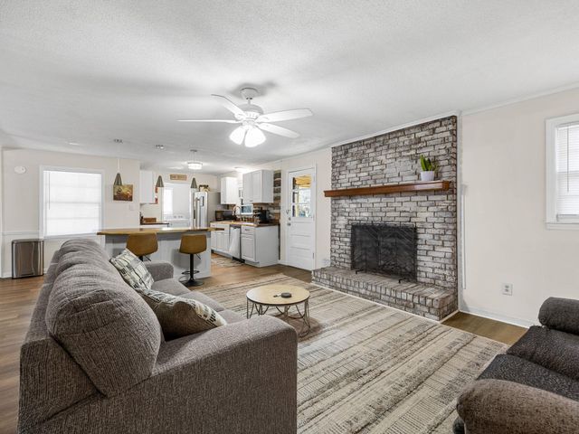 20 Gordon Street, Spartanburg, SC 29301