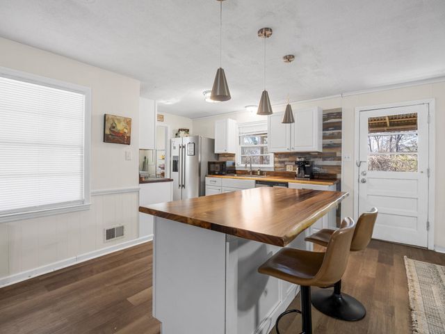 20 Gordon Street, Spartanburg, SC 29301