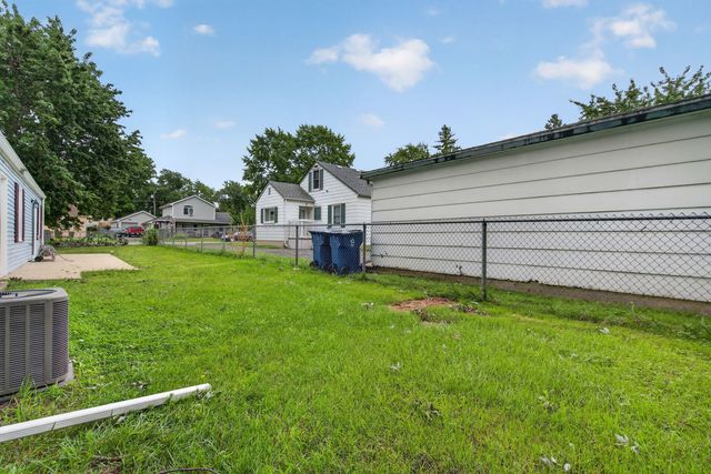 1721 Kelly Avenue, Crest Hill, IL 60403