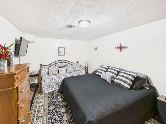 826 Yates Crossing, Milton, WV 25541