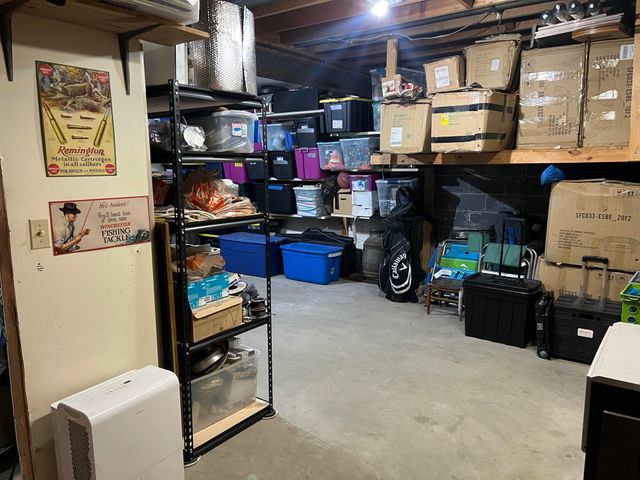 826 Yates Crossing, Milton, WV 25541