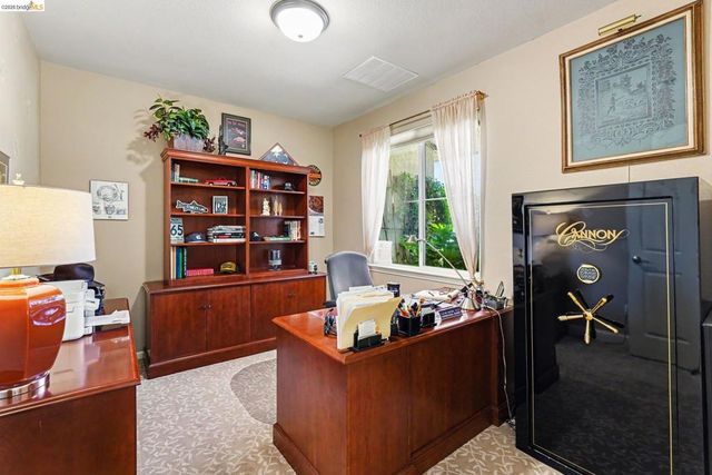 325 San Marino Ln, Brentwood, CA 94513