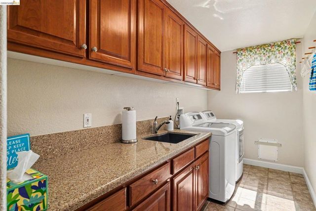 325 San Marino Ln, Brentwood, CA 94513