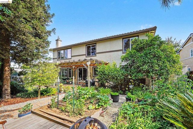 325 San Marino Ln, Brentwood, CA 94513