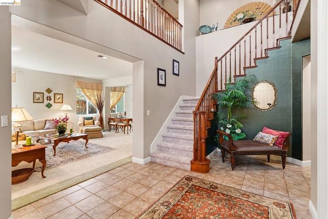 325 San Marino Ln, Brentwood, CA 94513