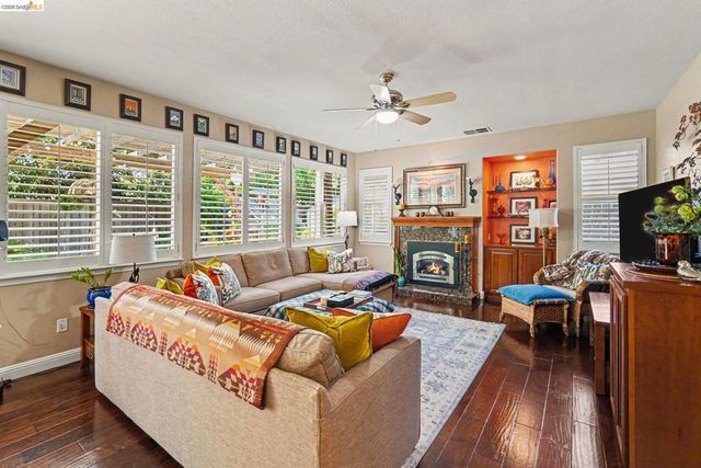 325 San Marino Ln, Brentwood, CA 94513