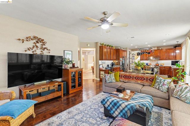 325 San Marino Ln, Brentwood, CA 94513