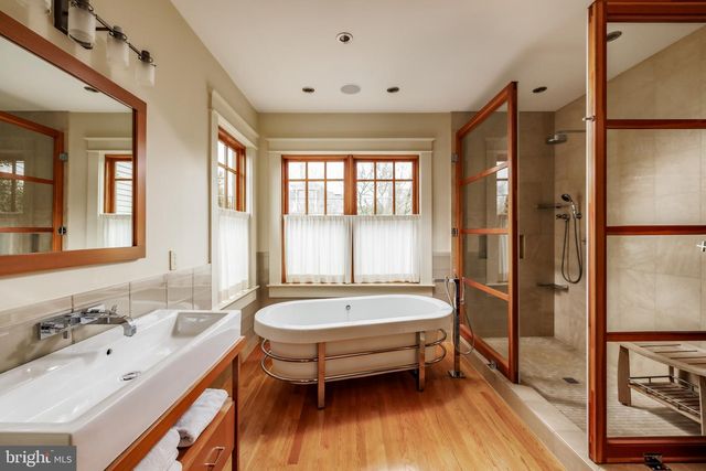 5521 POTOMAC AVE NW, Washington, DC 20016