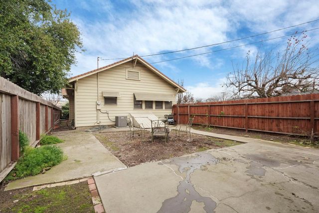 400 Chestnut St, Lodi, CA 95240