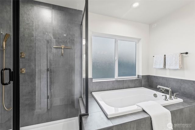 14205 56th Avenue Ct E, Puyallup, WA 98373